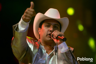 julion-alvarez-14-700x466