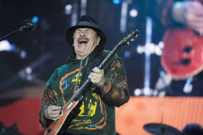 carlos-santana-cumbre-tajin-2015-4