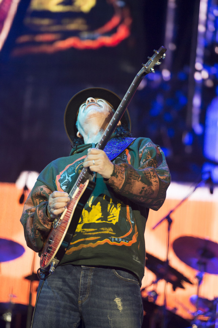 carlos-santana-cumbre-tajin-2015-6