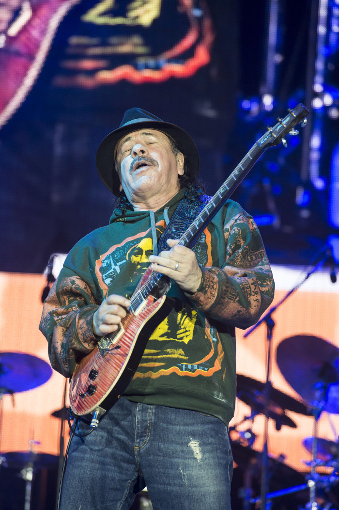 carlos-santana-cumbre-tajin-2015-7
