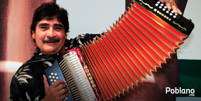 celso-pina-en-puebla-foro-artistico-de-la-feria