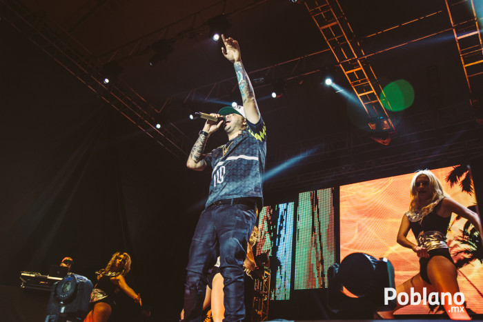 farruko-feria-de-puebla-2015 (19)