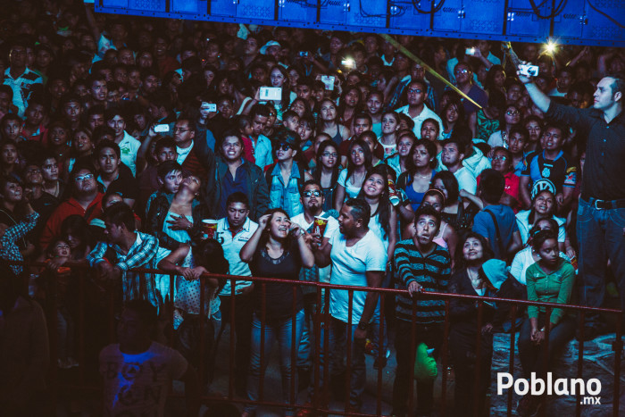 farruko-feria-de-puebla-2015 (2)