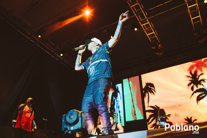 farruko-feria-de-puebla-2015 (21)