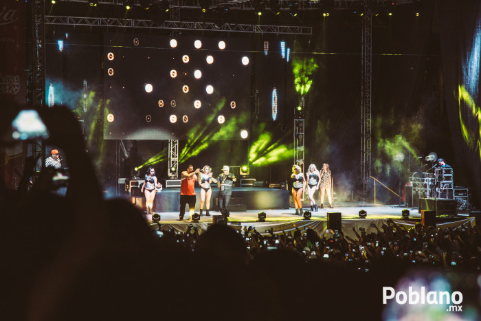 farruko-feria-de-puebla-2015 (5)