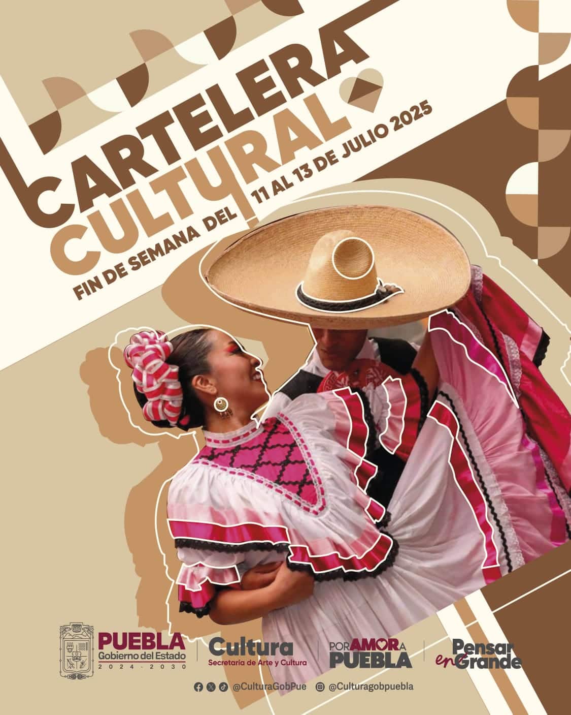 Tuna y estudiantinas en concierto en la Casa de la Cultura de Puebla