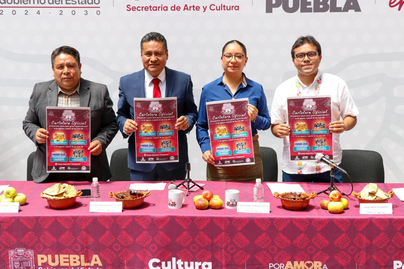 Ambiente familiar en la Feria de Coronango con música, mole y danzas folclóricas